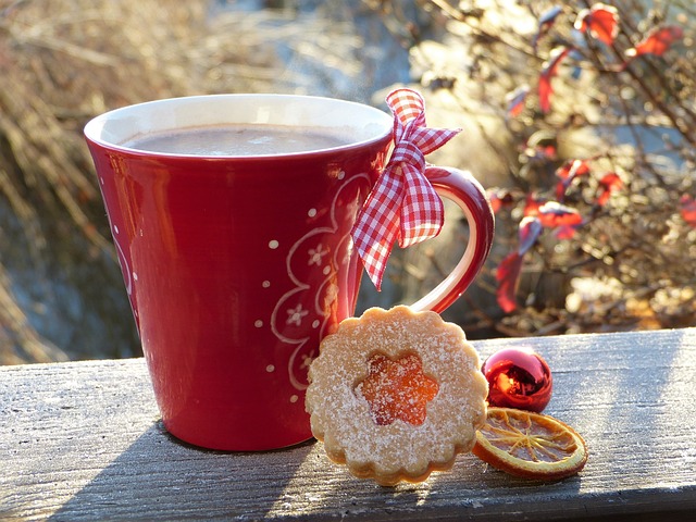 8 Creative Christmas Activities to do with your Kids! 
