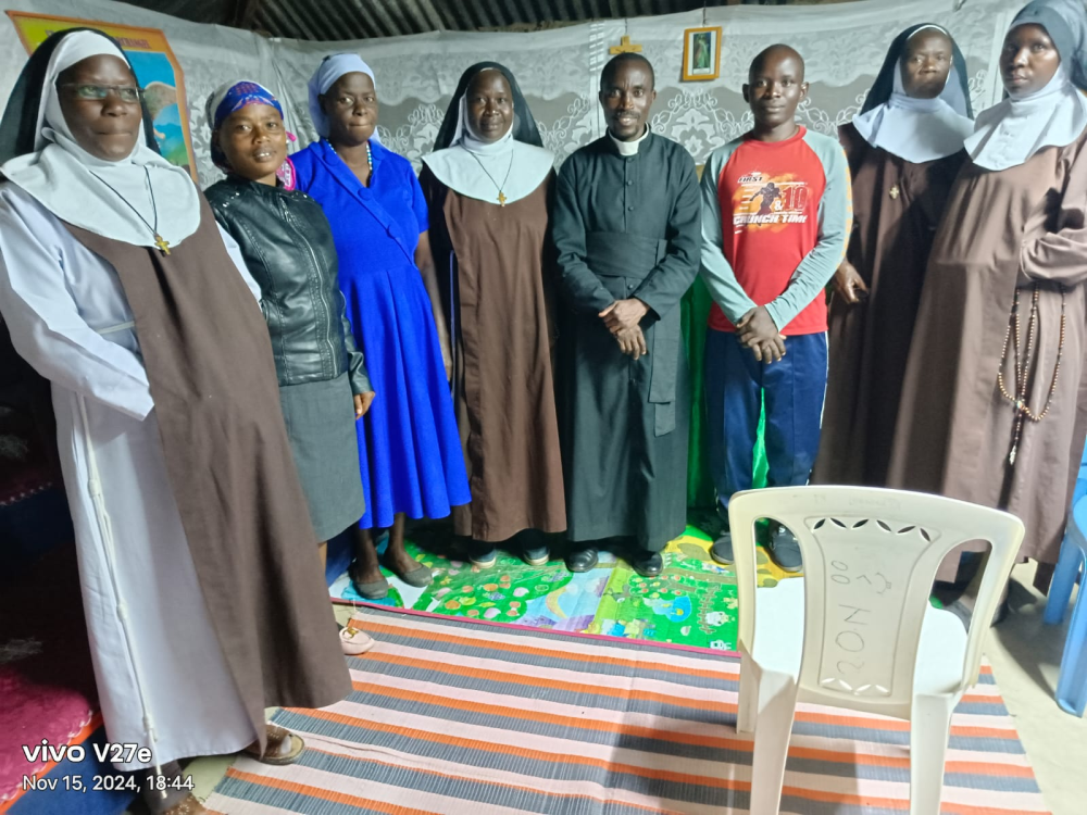 Update Fr. Francis visits the convent Image